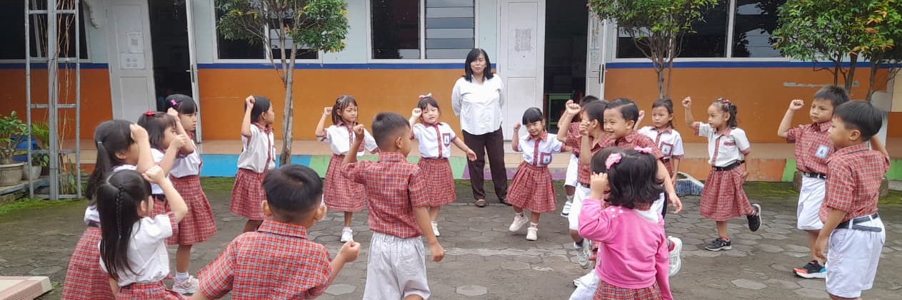 TK KANISIUS SANJAYA PATMA WELERI,, melestarikan budaya permainan tradisonal Jamuran,,, seruuuu banget lhooo